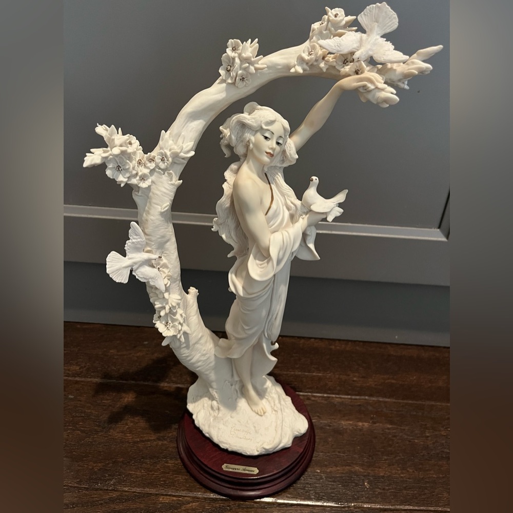 Giuseppe Armani Young Lady with Doves